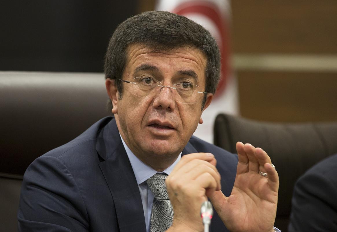 Nihat Zeybekci'ye 4 kat inşaat izni!
