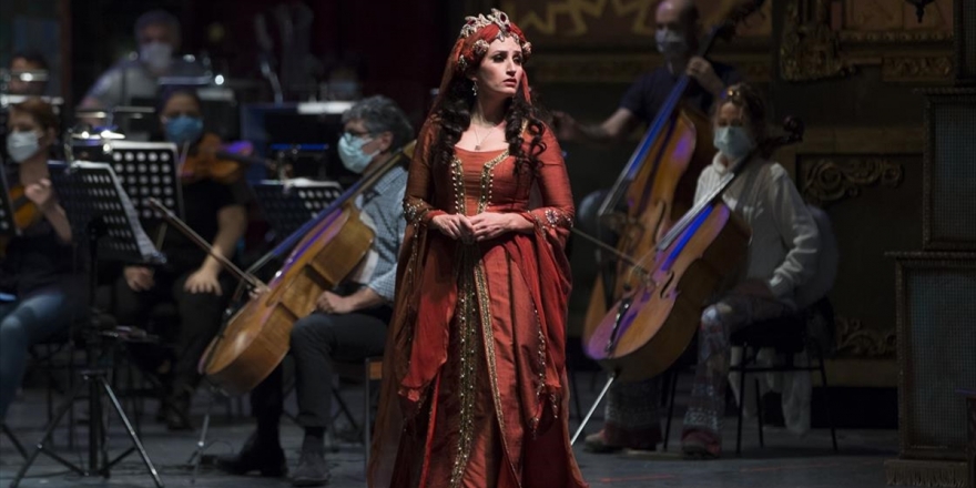 238 Yıllık 'Saraydan Kız Kaçırma' Operası Kovid-19'a Göre Yeniden Kurgulandı