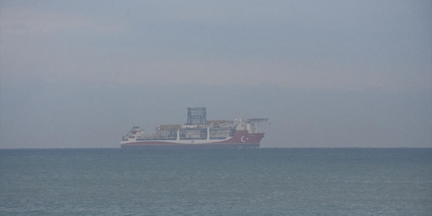 Kanuni Sondaj Gemisi Zonguldak Açıklarında