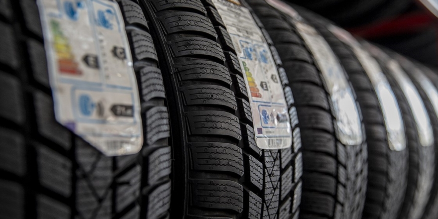 Lastikçilerden 'Kar Yağmadan Araçlara Kış Lastiği Taktırın' Önerisi