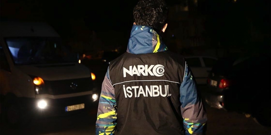 İstanbul'da Yaklaşık 1 Yıl Süren Takibin Ardından Düzenlenen Uyuşturucu Operasyonunda Çok Sayıda Şüpheli Yakalandı