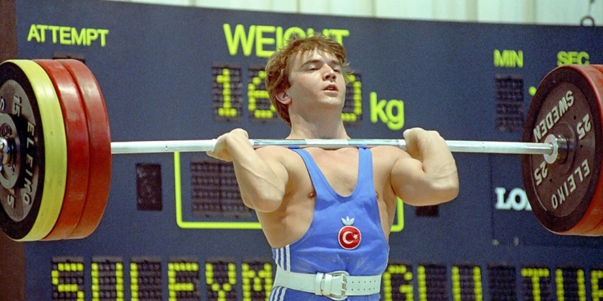 Dünya Ve Türk Halterine Adını Altın Harflerle Yazdıran İsim: Naim Süleymanoğlu