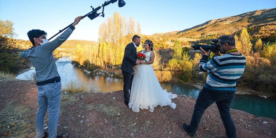 Munzur Vadisi Milli Parkı Gelin Ve Damatların Doğal Stüdyosu Oldu