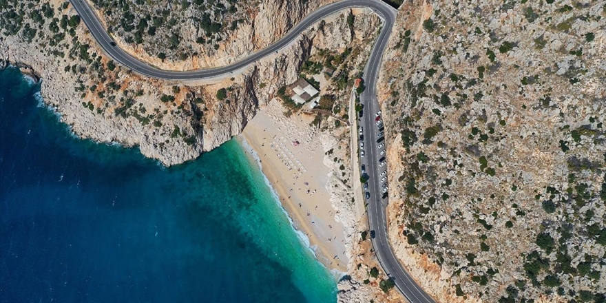 Antalya Sonbaharda Da Turistleri Ağırlamaya Devam Ediyor