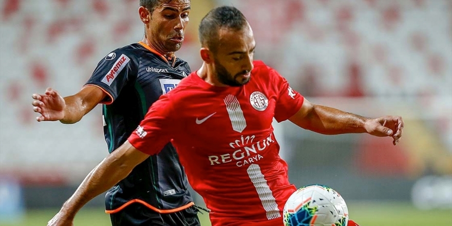 Süper Lig'de 'Antalya Derbisi' Heyecanı Yaşanacak