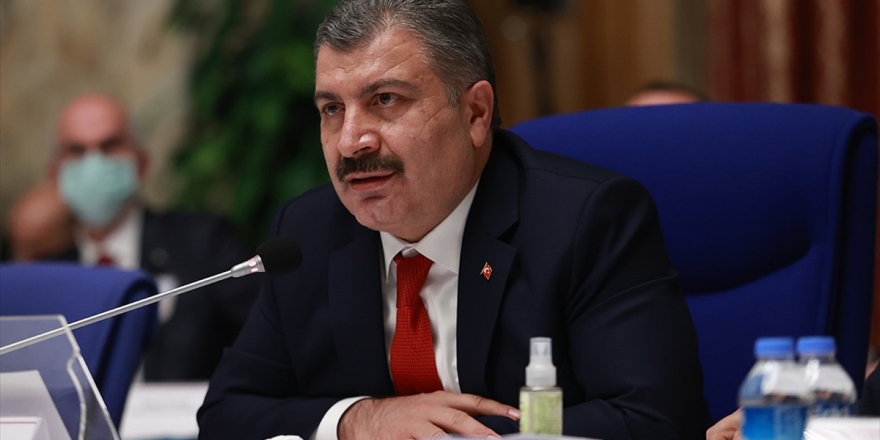 Bakan Koca Gençlere Sokağa Çıkma Kısıtlamasıyla İlgili Hatırlatmada Bulundu: Fedakarlığınıza İhtiyacımız Var