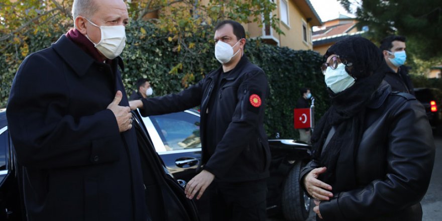 Ruhsar Pekcan'ın Annesi Son Yolculuğuna Uğurlandı