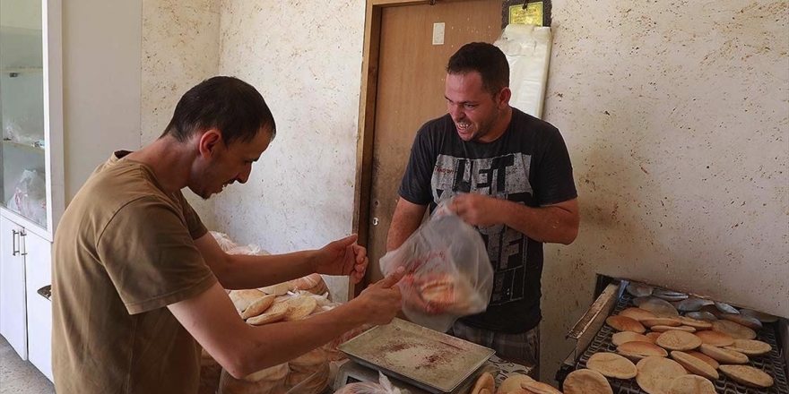 Filistin'de Fırın İşleten Engelli Kardeşler Engel Tanımıyor
