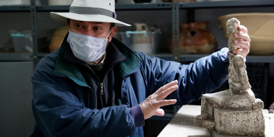 Kültepe'de Eski Tunç Çağı'na Ait Tanrıça Heykeli Bulundu