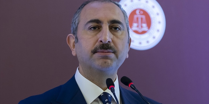 Adalet Bakanı Gül'den: Türk Yargısı Darbeci Hainlerden Hesap Sormaya Devam Ediyor