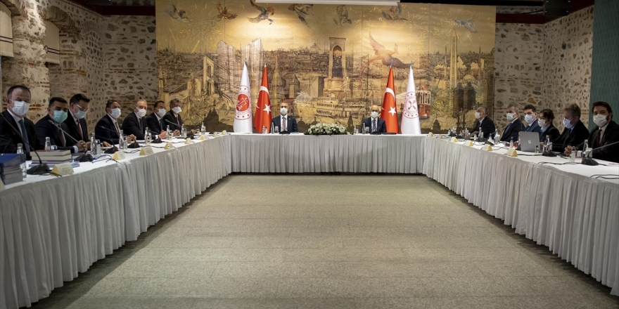 Bakan Elvan Ve Gül, Tüsiad Yönetimiyle Bir Araya Geldi