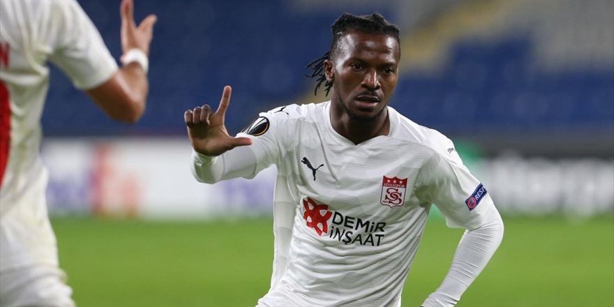 Sivasspor'un Avrupa'da Gol Yükünü Kayode Omuzluyor