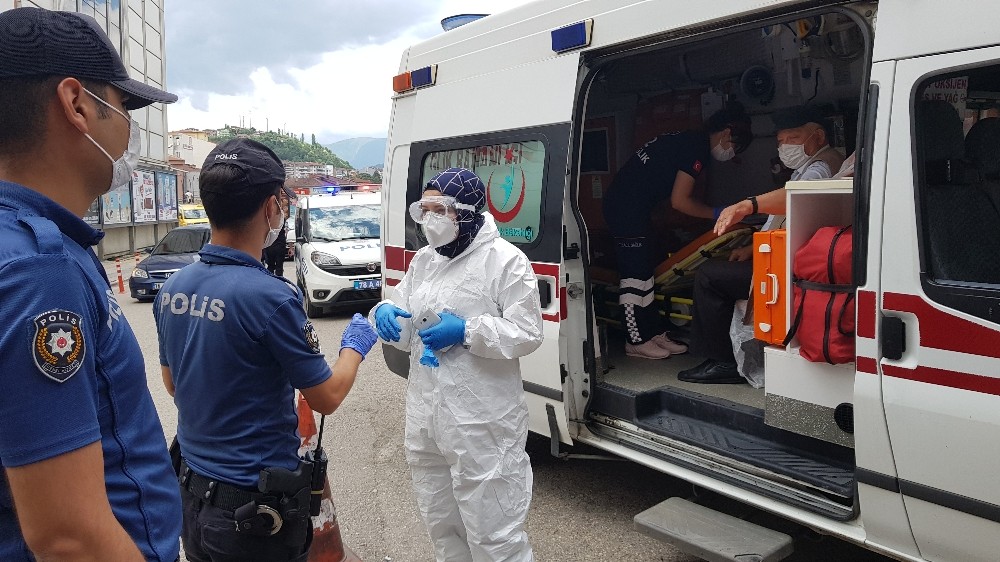 Karantinadaki yaşlı çiftten haber alınmayınca ekipler seferber oldu