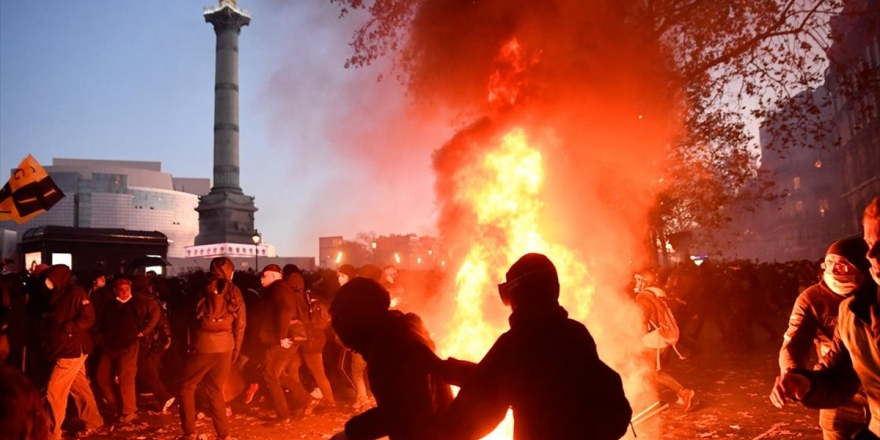 Fransa'da Güvenlik Yasa Tasarısı Ve Polis Şiddetinin Protesto Edildiği Gösterilerde Olaylar Çıktı