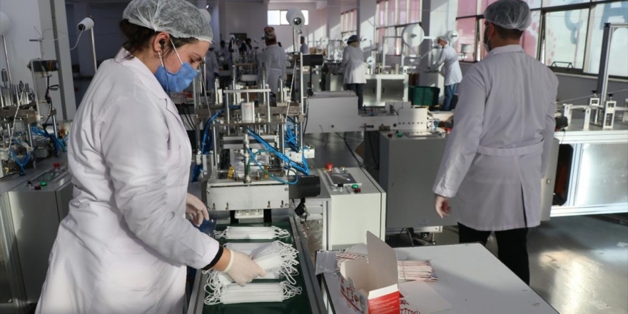 Türkiye'nin Medikal Tekstil İhracatı 10 Ayda 1 Milyar Doları Aştı