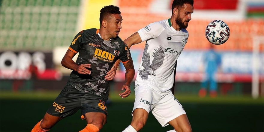 Alanyaspor Zirveyi Sevdi