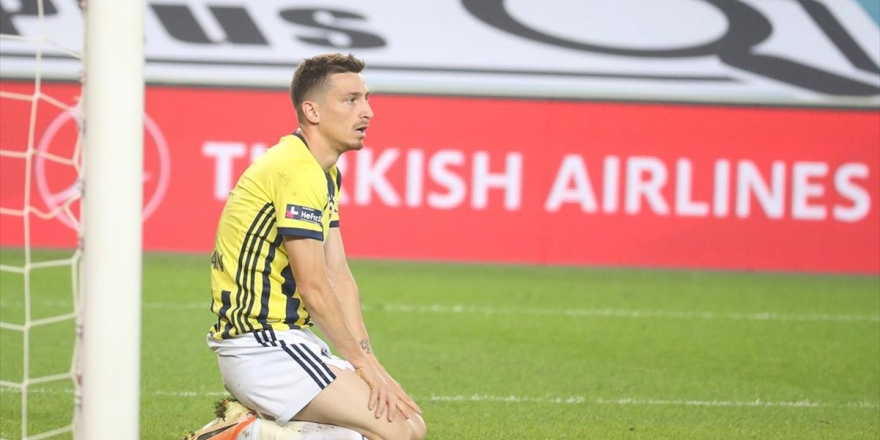 Fenerbahçe'den Zirve Yarışında Kritik Kayıplar