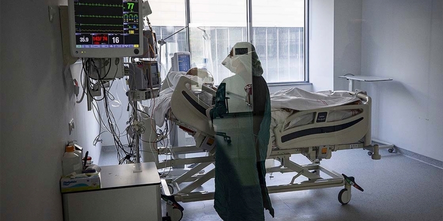 Türkiye'de Son 24 Saatte 31 Bin 923 Kişinin Kovid-19 Testi Pozitif Çıktı, 193 Kişi Hayatını Kaybetti