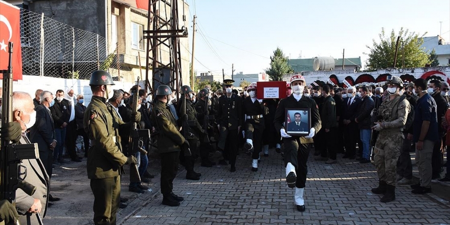 Zeytin Dalı Bölgesinde Şehit Olan Asker Son Yolculuğuna Uğurlandı