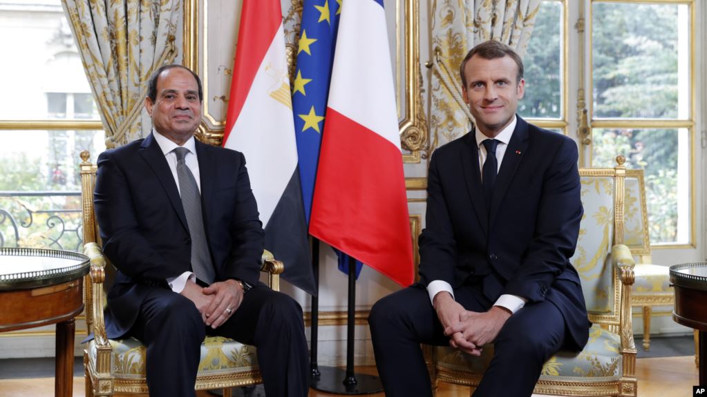El Sisi'den Paris'e Kritik Ziyaret