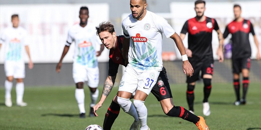 Fatih Karagümrük Haftayı 3 Puanla Kapattı