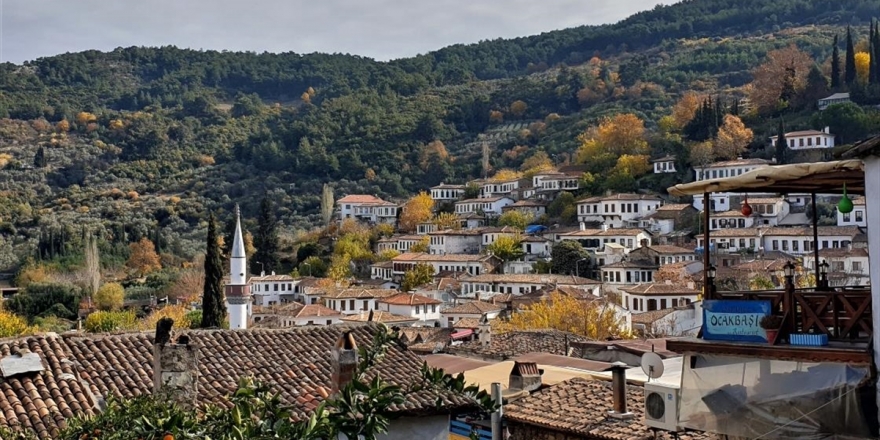 Sokağa Çıkma Kısıtlamasında 'Kıyamet Köyü'nde Konaklamayı Tercih Ettiler