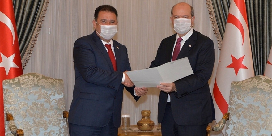 KKTC Cumhurbaşkanı Tatar Hükümet Kurma Görevini Yeniden Saner'e Verdi