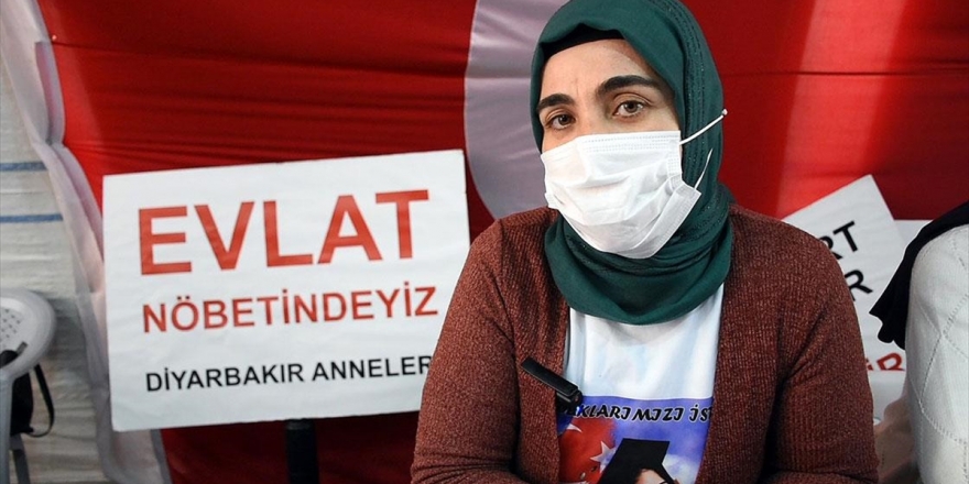 Diyarbakır Annelerinden Mutlu: Kızımı Almadan Bu Kapıdan Kalkmam