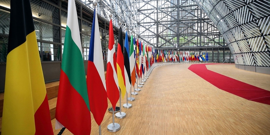 Ab Liderleri Zorlu Konuların Gölgesinde Toplanacak