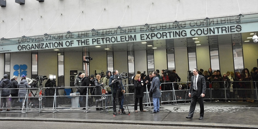 Opec+ Kararının Petrol Fiyatlarını İlk Çeyrekte 40-50 Dolarda Sabitleyeceği Öngörülüyor