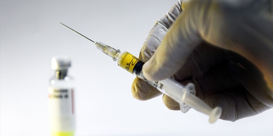 Abd'de İlk Kovid-19 Aşısının Bugün Resmen Onaylanması Bekleniyor