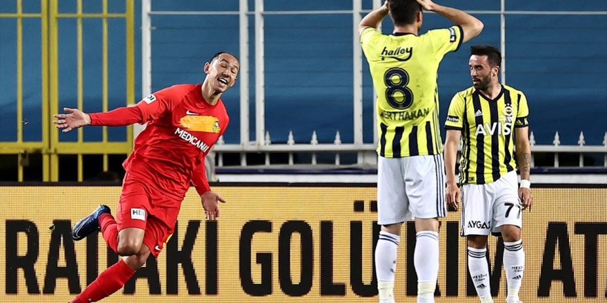 Fenerbahçe'nin Evinde Yüzü Gülmüyor