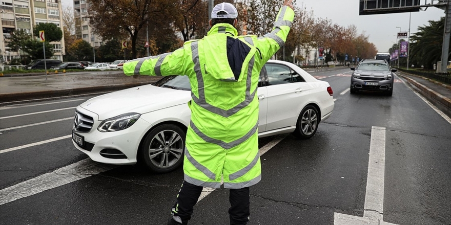 Sokağa Çıkma Kısıtlamasına Uymayan 39 Bin 146 Kişi Hakkında İşlem Yapıldı