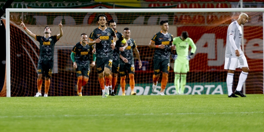 Beşiktaş Deplasmanda Kalesini Savunamıyor