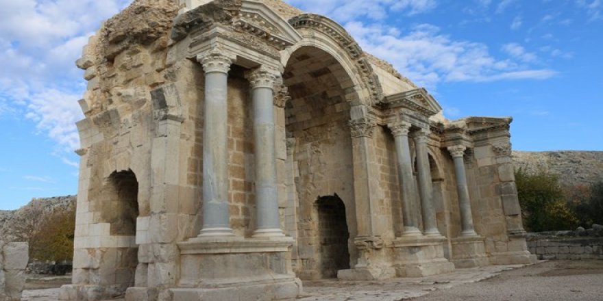 Anavarza kazılarının son etabı başladı