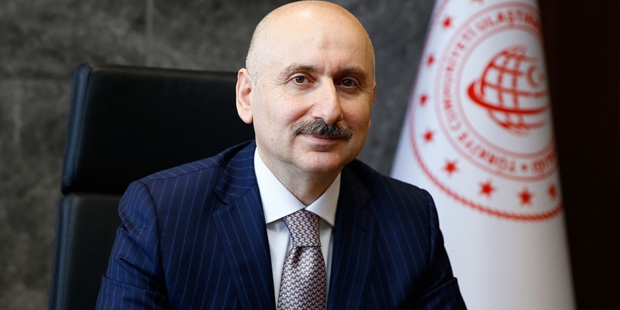 Ulaştırma Ve Altyapı Bakanı Karaismailoğlu: Yerli 5g Teknolojisi Altyapısı Kurmadan 5g'ye Geçmeyeceğiz