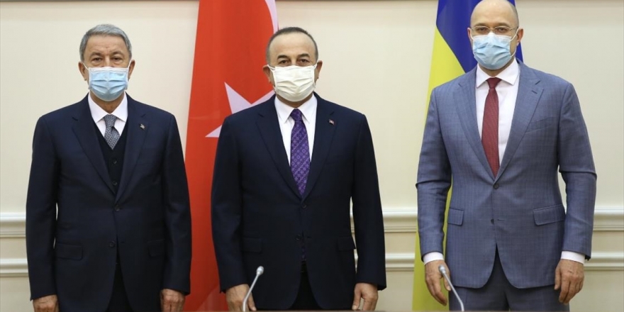 Akar Ve Çavuşoğlu, Ukrayna Başbakanı Şmıgal İle Görüştü