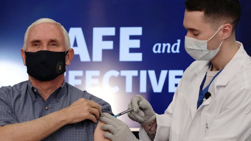 ABD Başkan Yardımcısı Pence canlı yayında aşı oldu