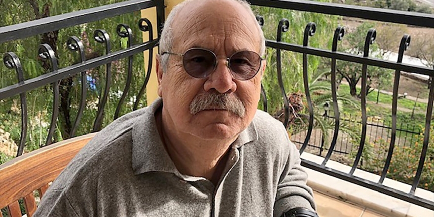 Bülent Ortaçgil: Müzik Piyasası Benden Bir Tane Daha 'Benimle Oynar Mısın?' Yapmamı Bekledi