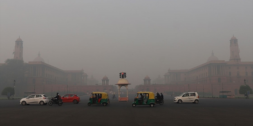 Hindistan'da Hava Kirliliği Geçen Yıl 1,67 Milyon Kişinin Ölümüne Yol Açtı