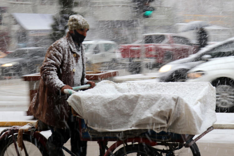 Son dakika... Meteoroloji Uyarmıştı! Beyaza Büründü