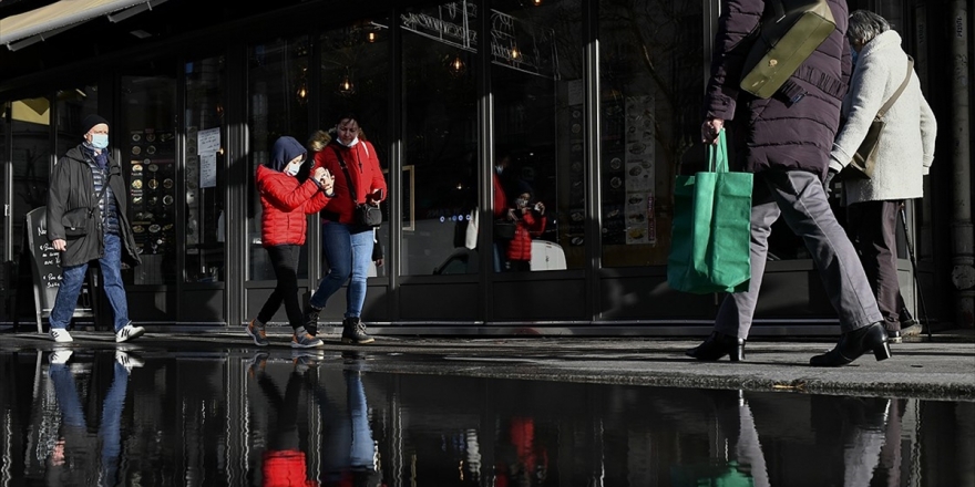 Dünya Genelinde Kovid-19 Vaka Sayısı 79 Milyonu Geçti