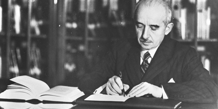İsmet İnönü'nün Vefatının Üzerinden 47 Yıl Geçti