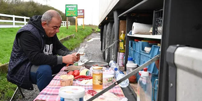 Türk Şoförlerin Kahvaltısı İngiltere'de Gündem Oldu