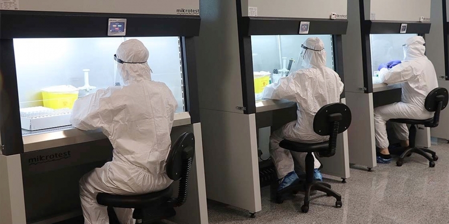 Türkiye'de Son 24 Saatte 18 Bin 102 Kişinin Testi Pozitif Çıktı, 254 Kişi Hayatını Kaybetti