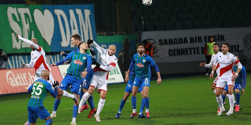 Çaykur Rizespor Sahasında Galip