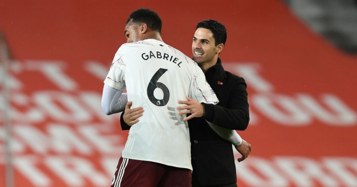 İngiliz Devi Arsenal, Zor Günler Geçiriyor