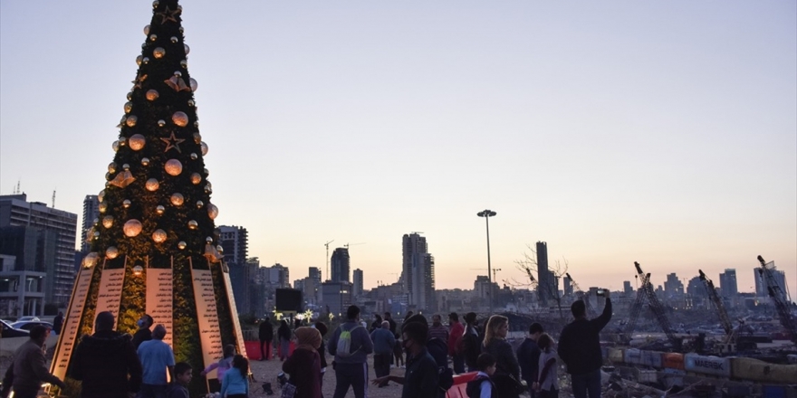 Lübnan'daki Noel Etkinliklerinde Beyrut Limanı Patlamasının Kurbanları Unutulmadı