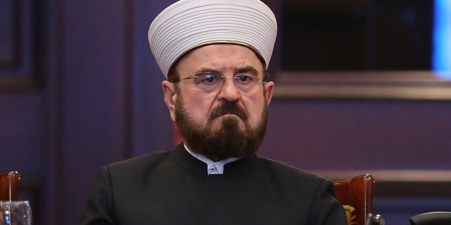 Dünya Müslüman Alimler Birliği'nden Doktorların Onayından Geçen Kovid-19 Aşısının Dinen Uygun Olduğu Fetvası