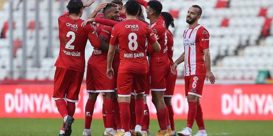 Antalyaspor Sahasında 3'te 3 Peşinde
